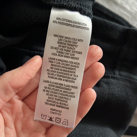 LAST CALL! Tommy Hilfiger sweatpants - Picture 4 of 4